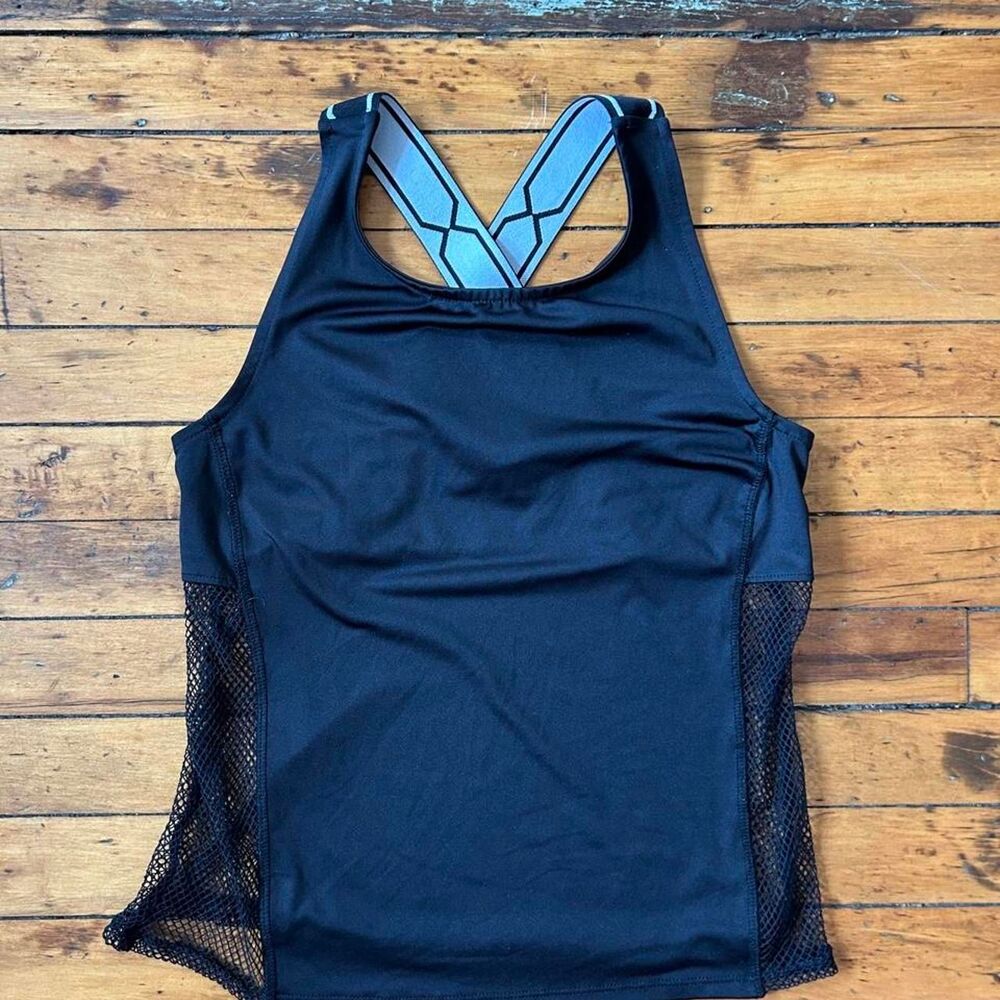 Hunter x Target Black Mesh Side Activewear Tank Top Cross Back Straps XS